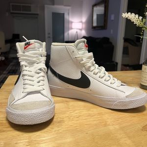 Nike Blazer Mid ‘77